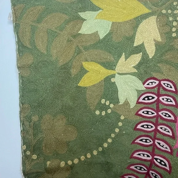 Crewel Embroidered Wool Wall Hanging or Rug- Floral Tapestry 2x3 made in India
